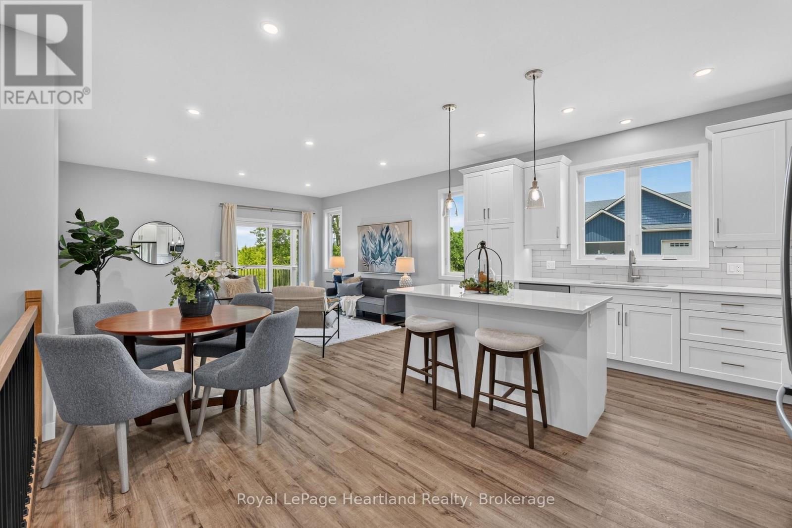 25 SILVER CREEK ROAD