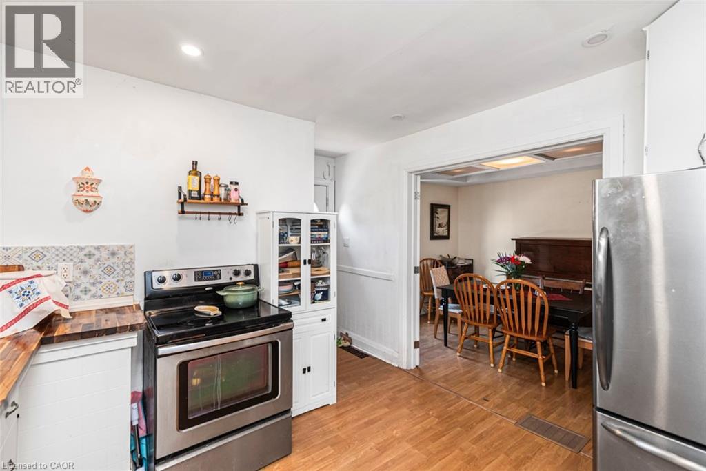 52 CAMERON Avenue S - 15