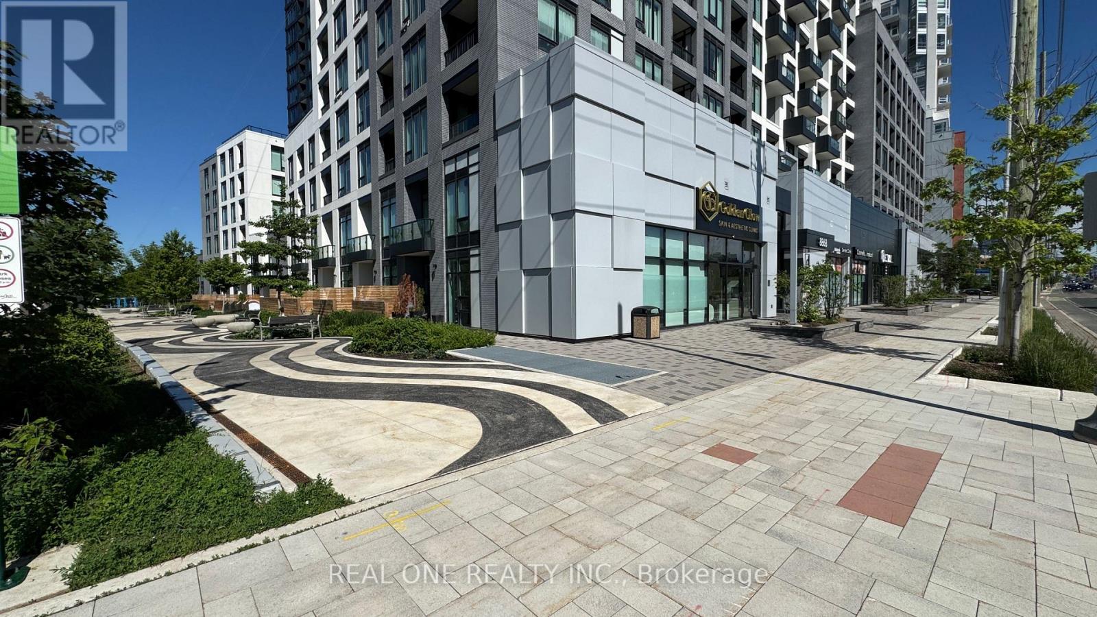 #201E 8868 YONGE STREET - 28