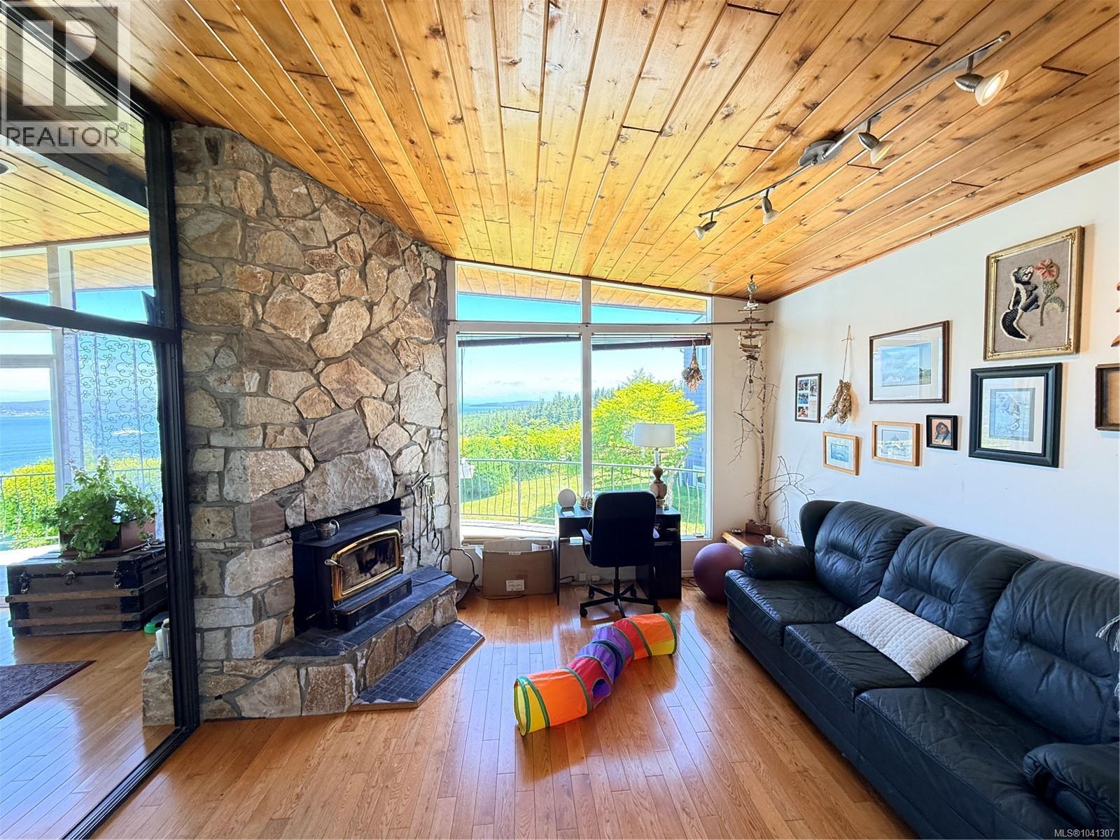 2472 Mountview Rd - 12