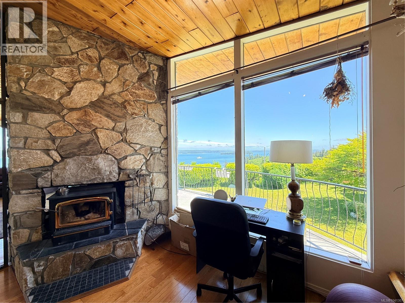2472 Mountview Rd - 13