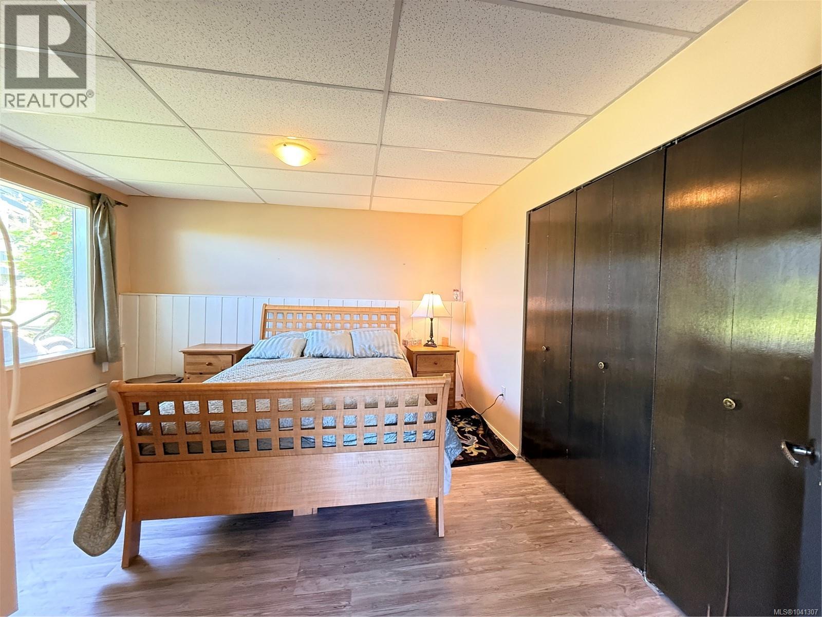 2472 Mountview Rd - 34