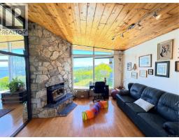 Sitting room - 2472 Mountview Rd, Port Mcneill, BC V0N2R0 Photo 12