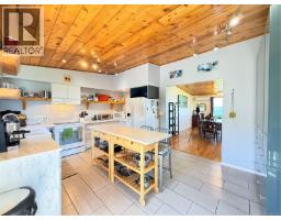 Mud room - 2472 Mountview Rd, Port Mcneill, BC V0N2R0 Photo 16