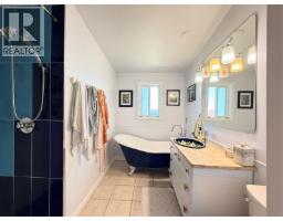 2472 Mountview Rd, Port Mcneill, BC V0N2R0 Photo 18