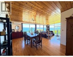 Primary Bedroom - 2472 Mountview Rd, Port Mcneill, BC V0N2R0 Photo 8