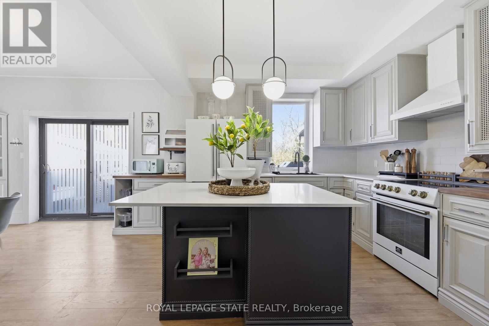 361 CUMBERLAND AVENUE - 32
