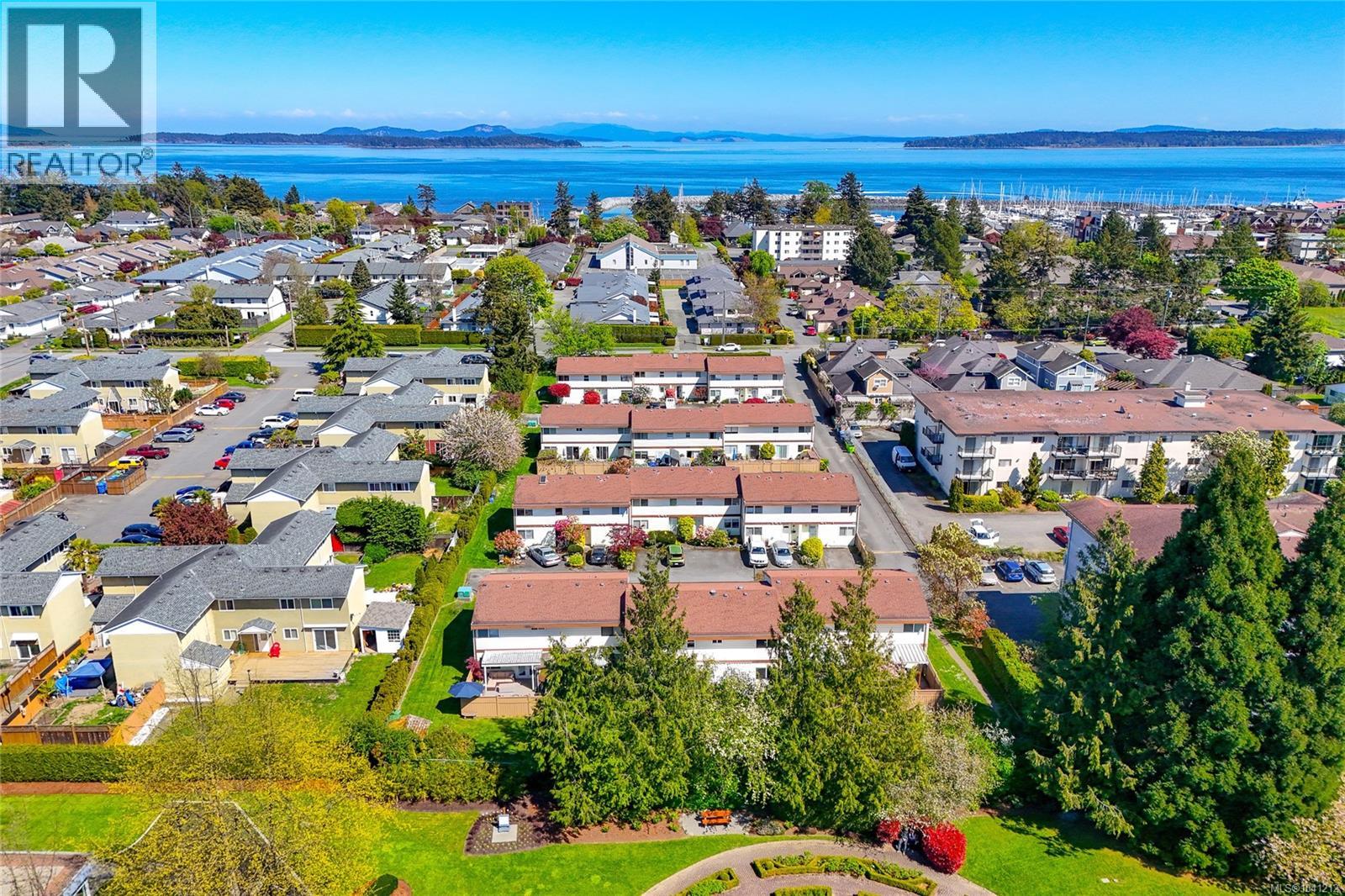 6 10046 Fifth Street, Sidney