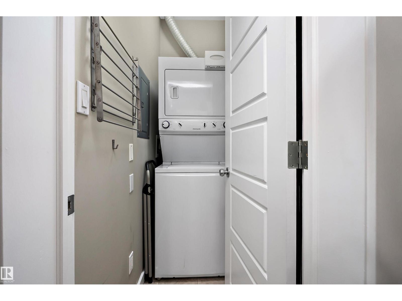 #406 10518 113 ST NW - 12
