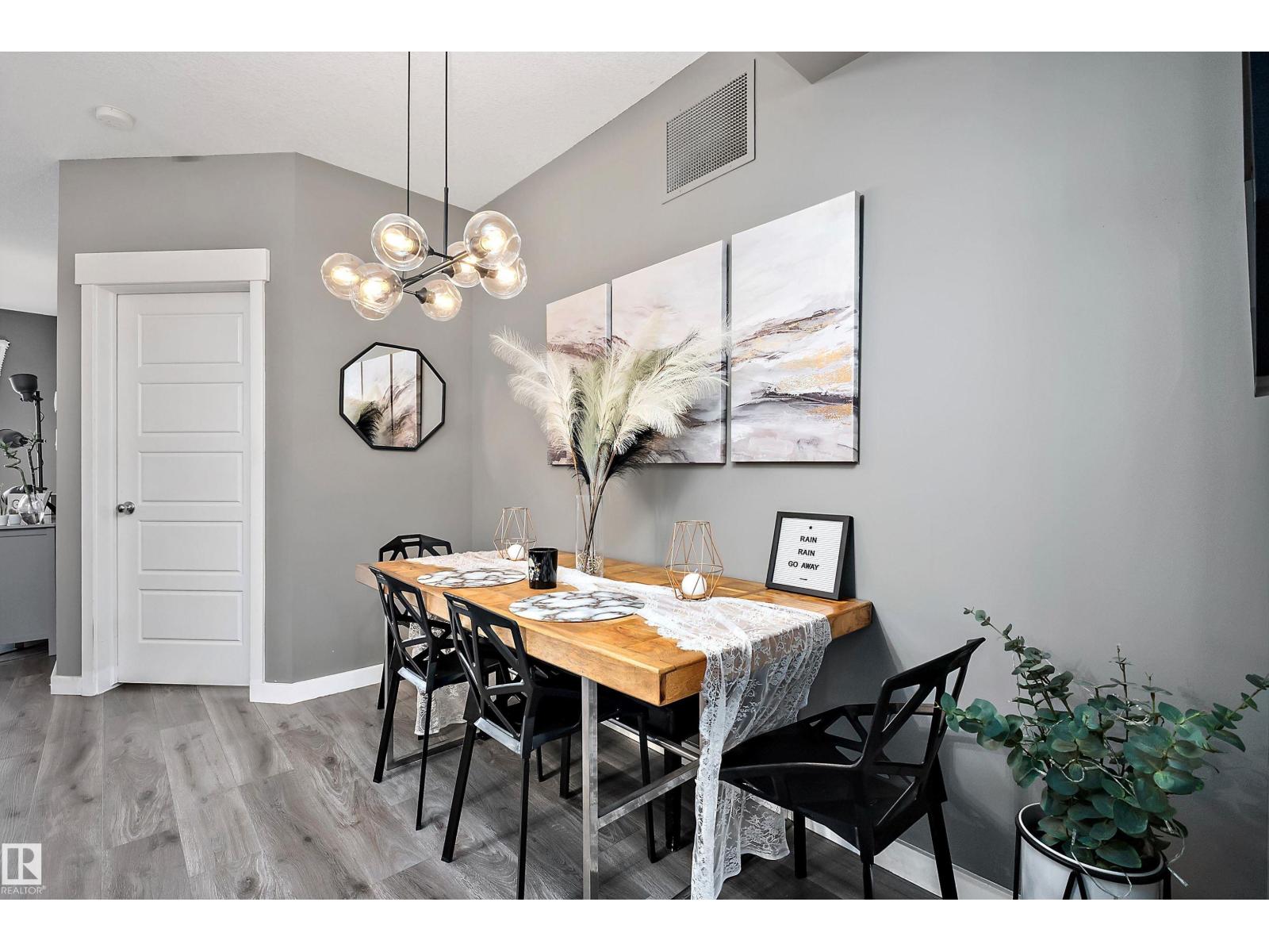 #406 10518 113 ST NW - 13