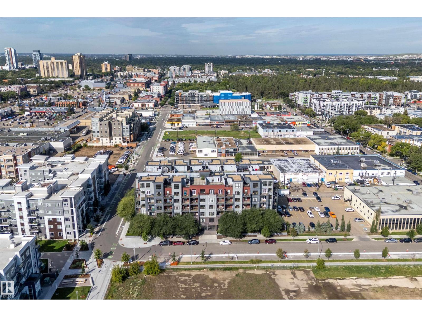 #406 10518 113 ST NW - 51