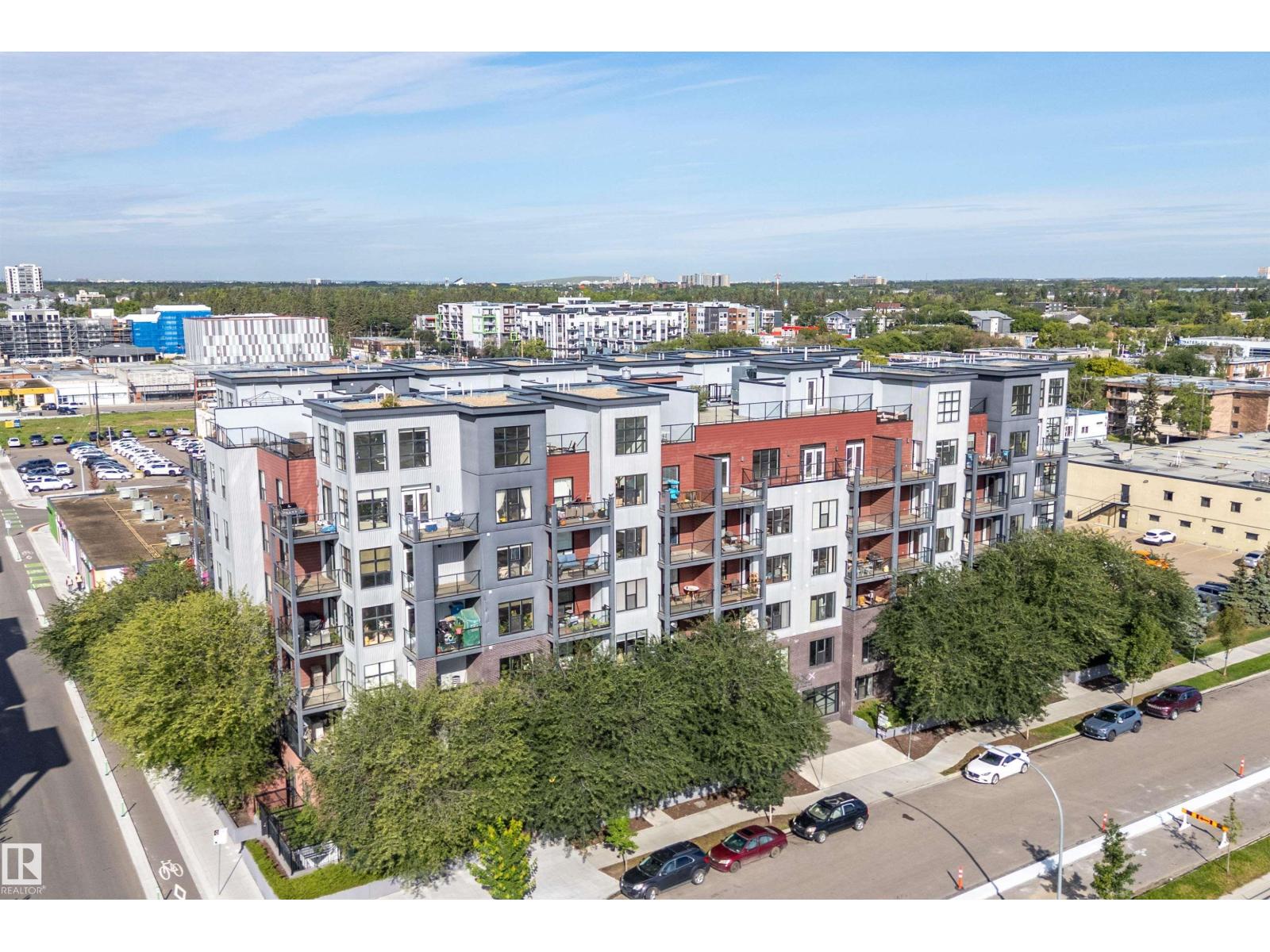 #406 10518 113 ST NW - 45