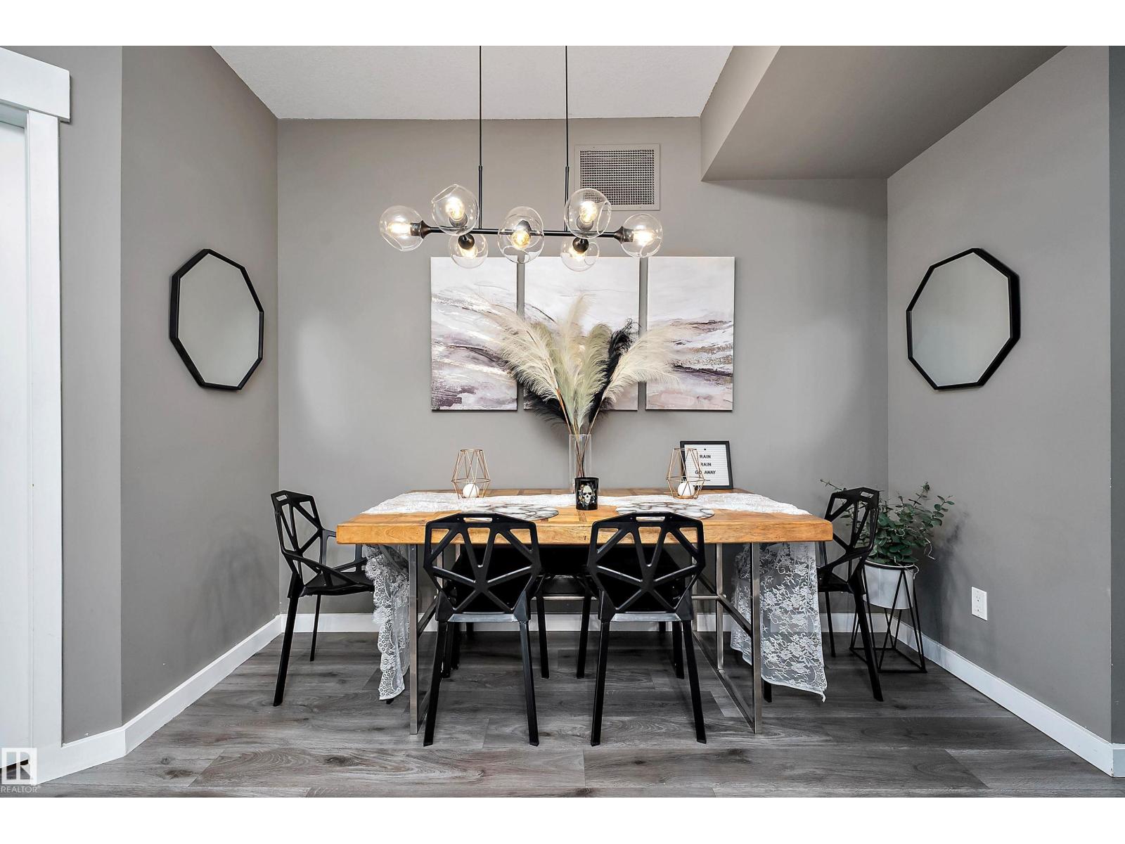 #406 10518 113 ST NW - 14