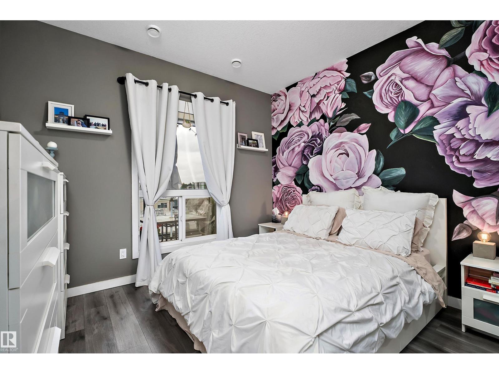 #406 10518 113 ST NW - 27