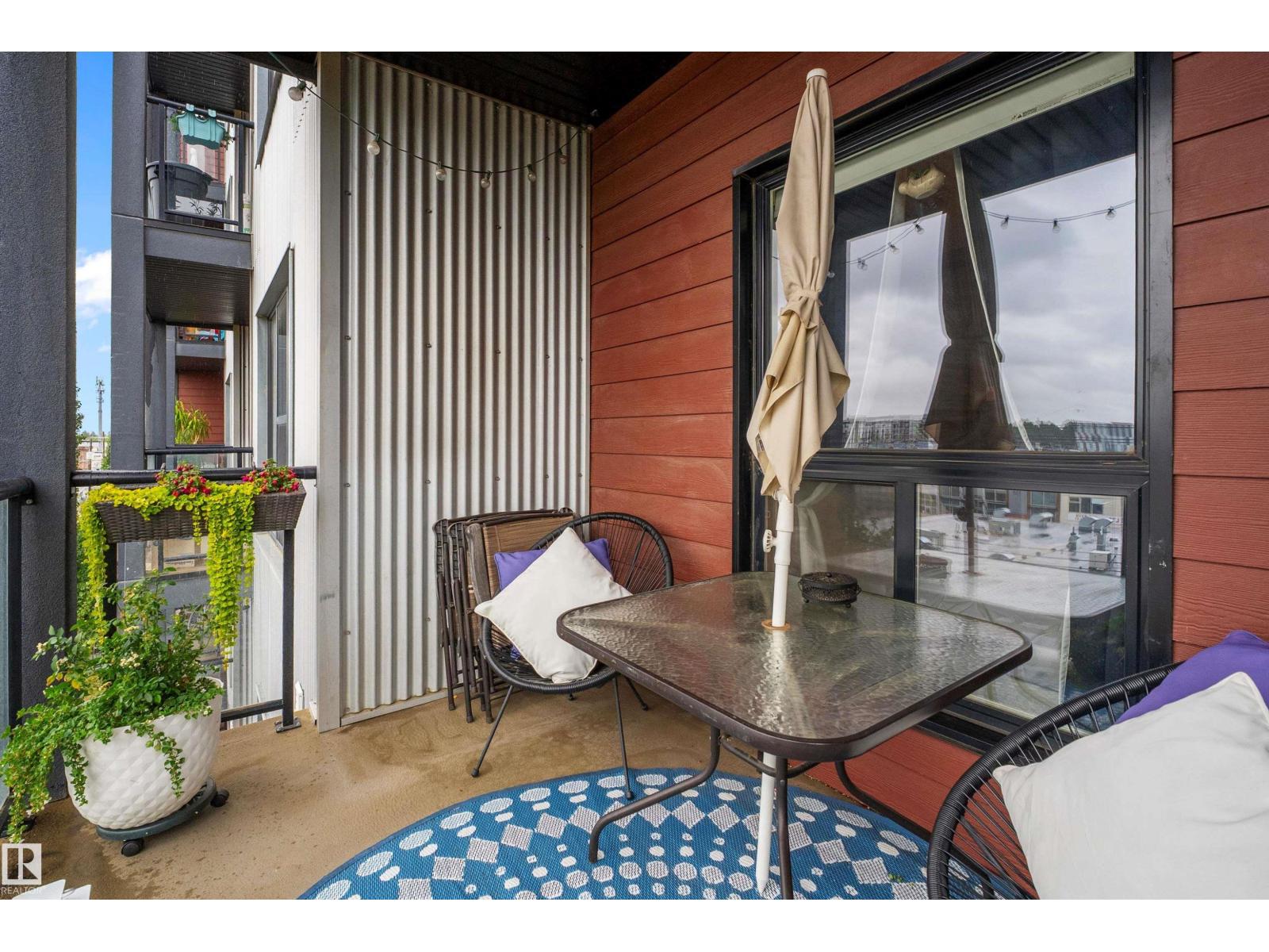 #406 10518 113 ST NW - 40