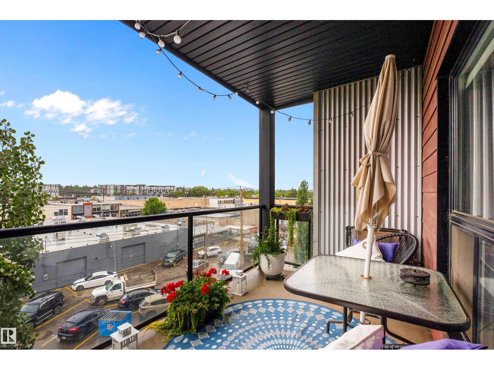 #406 10518 113 ST NW - 37