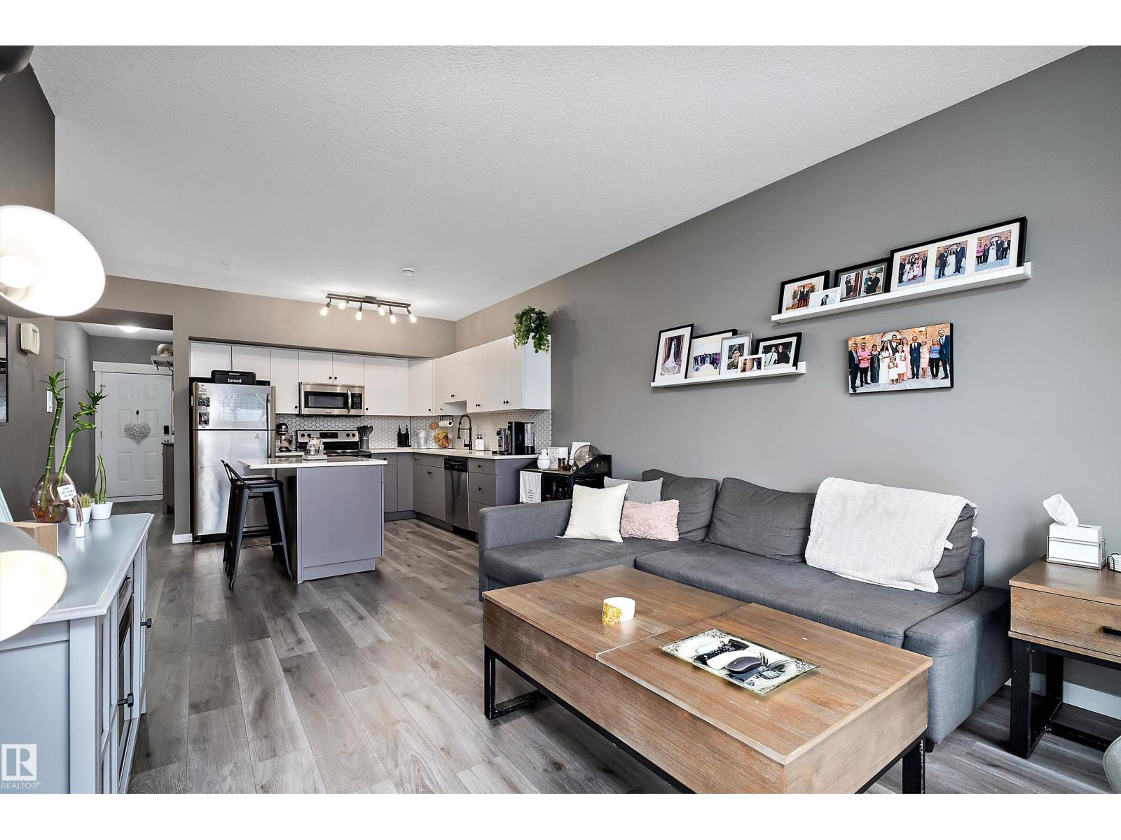 #406 10518 113 ST NW - 25