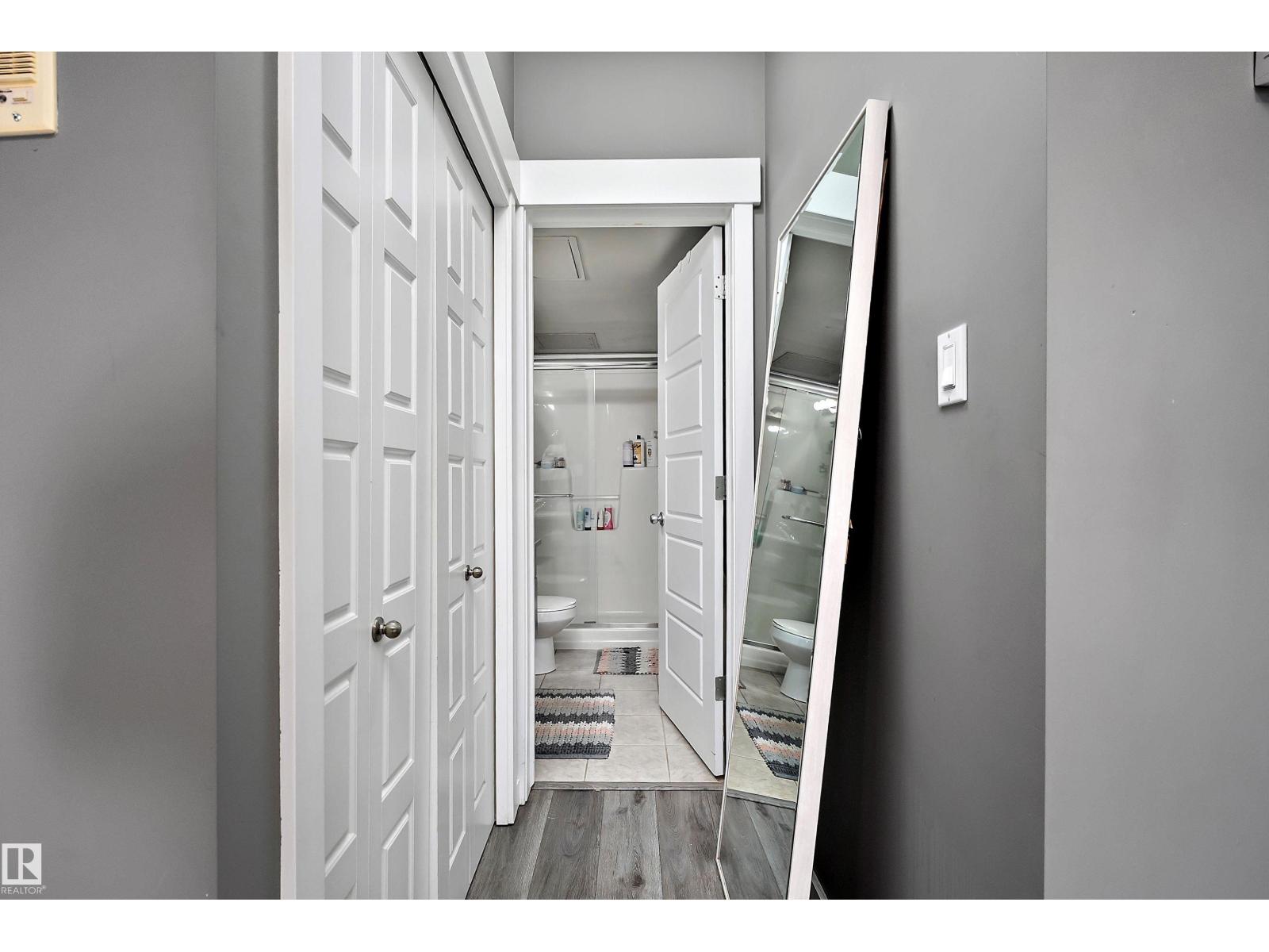 #406 10518 113 ST NW - 30