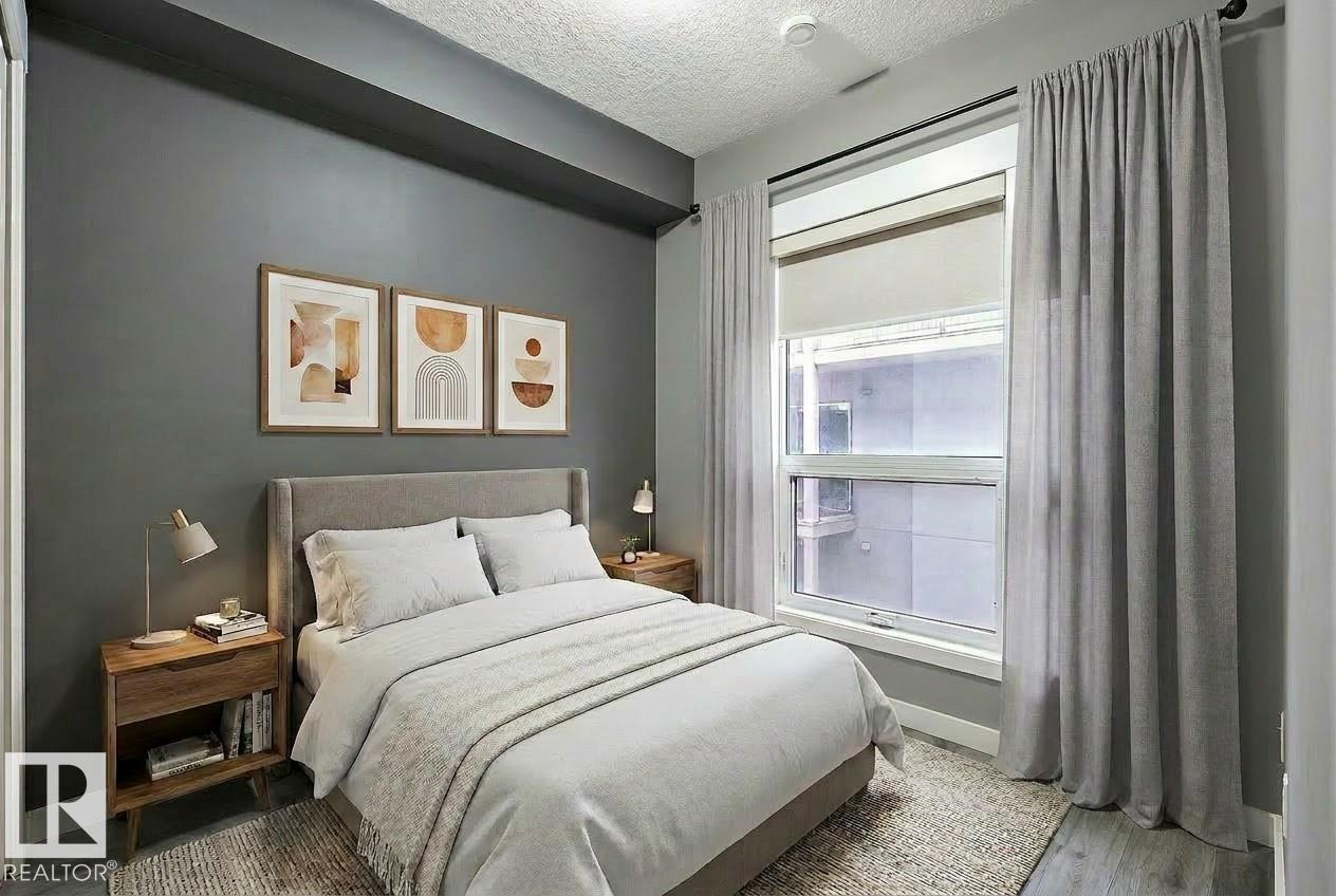 #406 10518 113 ST NW - 35