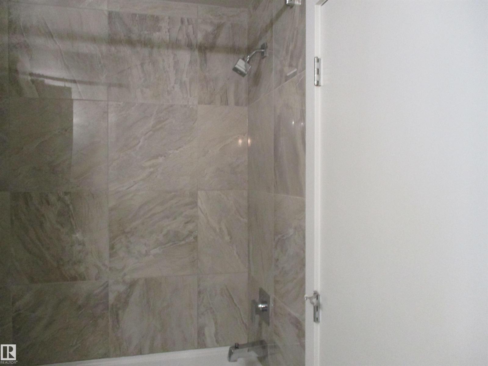 #408 9907 91 AV NW - 33