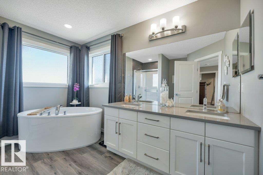 477 ROBERTS CR — photo 35