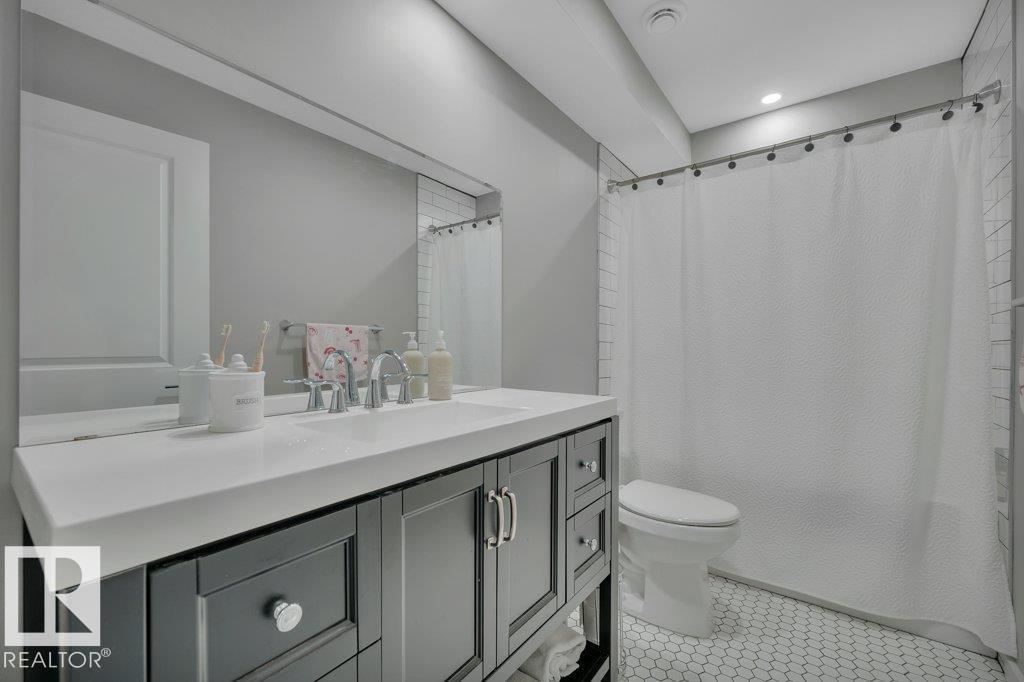 477 ROBERTS CR — photo 52