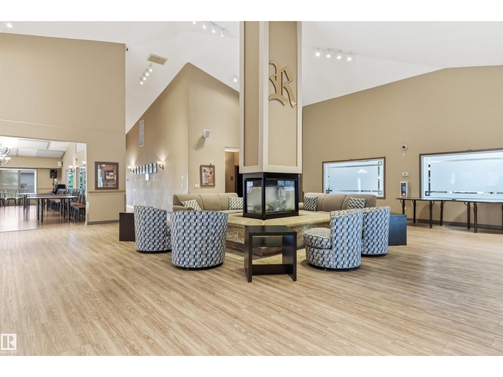 #309 8912 156 ST NW - 28