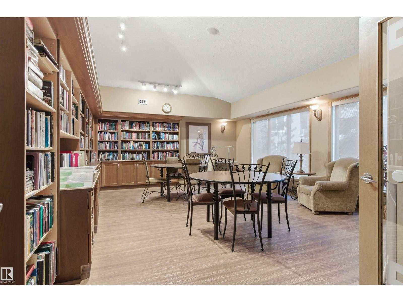 #309 8912 156 ST NW - 33
