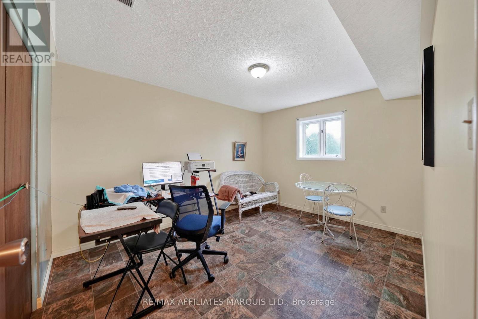 20474 CONCESSION 8 ROAD - 21