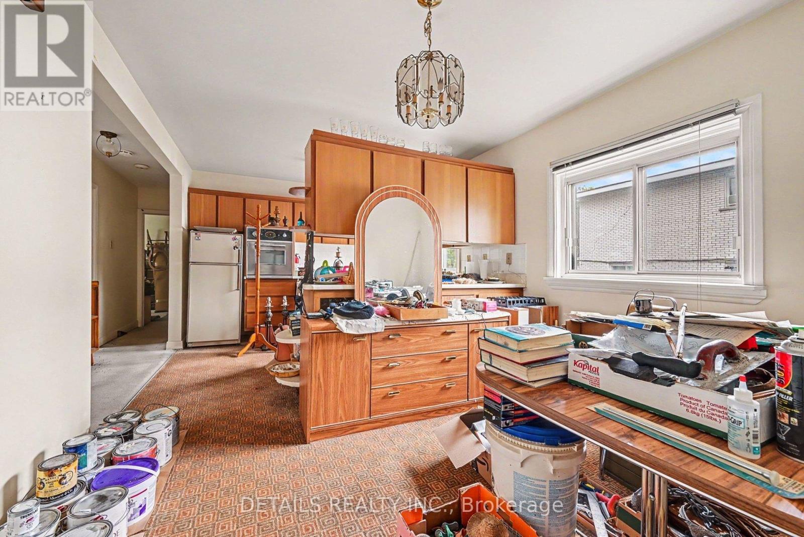 8 Bed, 4 Bath Multi-Family for Sale in Ottawa – 294 DONALD STREET, Ottawa – MLS# X13481958 - Image 15