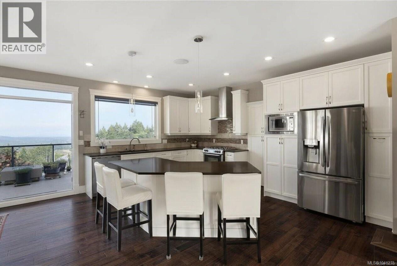  2287 Nicklaus Drive, Langford