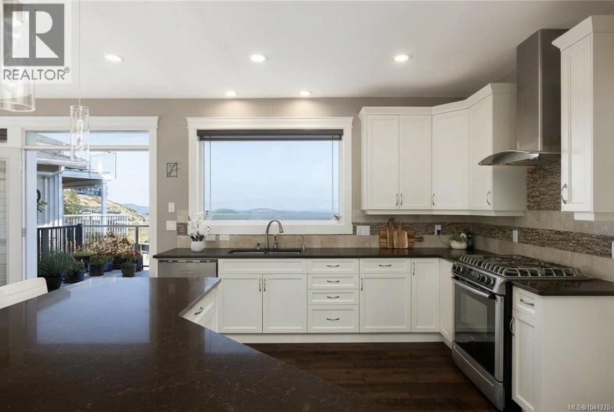  2287 Nicklaus Drive, Langford
