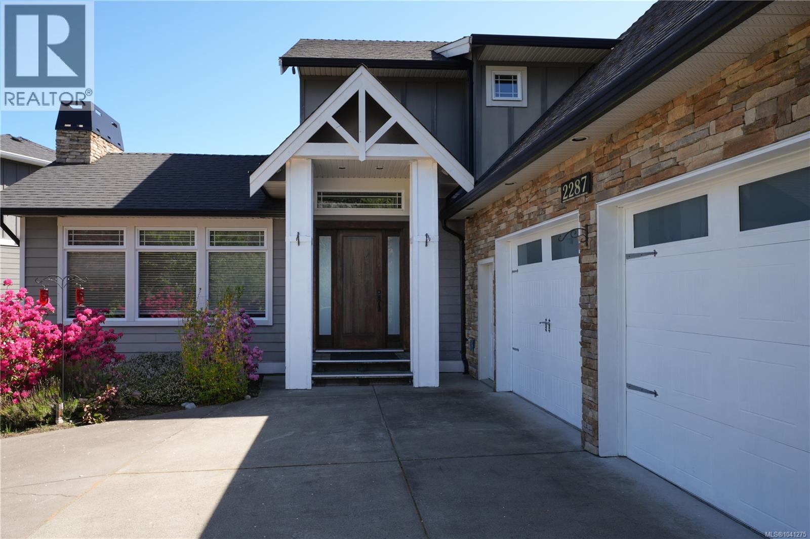  2287 Nicklaus Drive, Langford