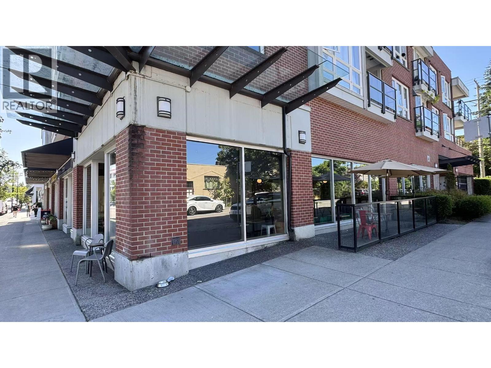 2948 W 4TH AVENUE, Vancouver — photo 2