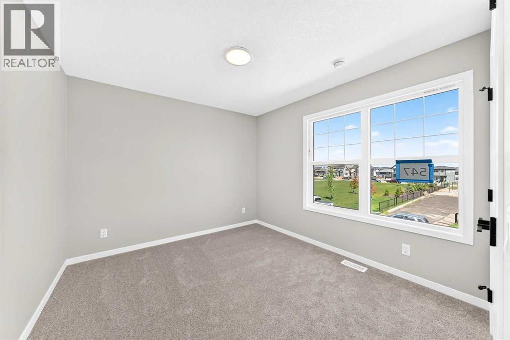 547 Mercado Avenue SE - 34