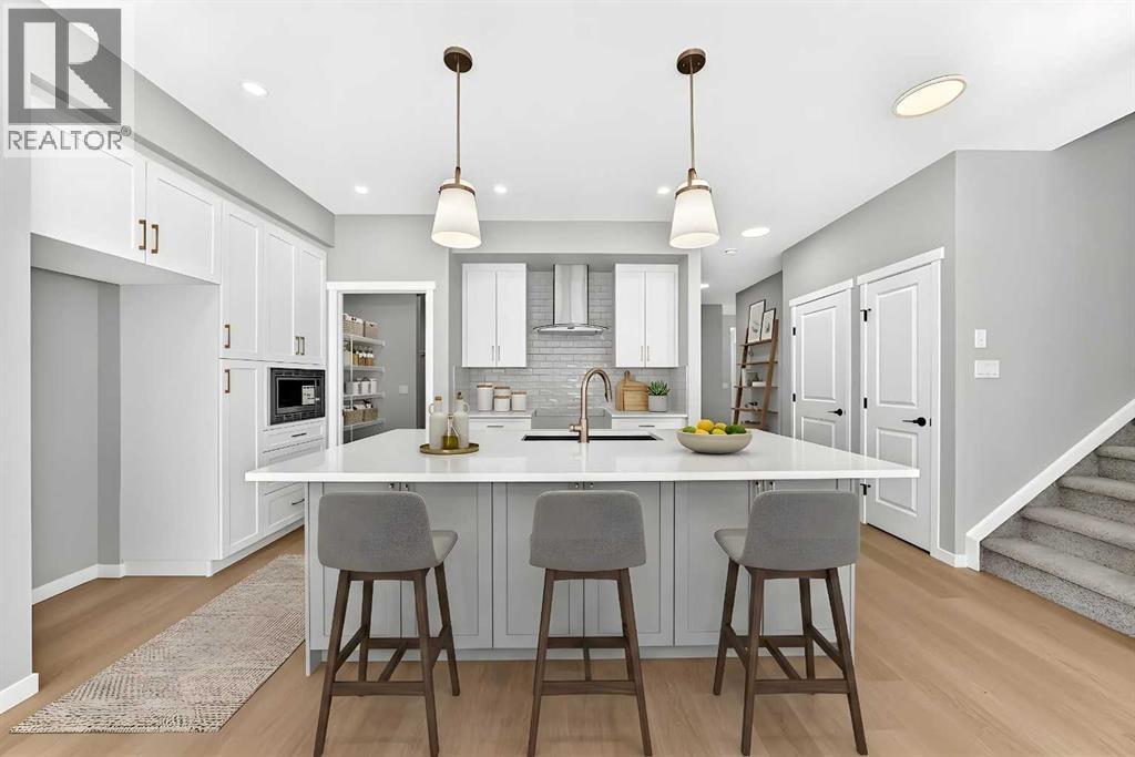 547 Mercado Avenue SE - 2