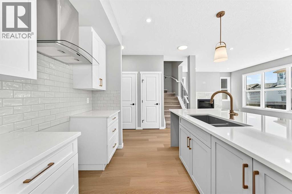 547 Mercado Avenue SE - 16