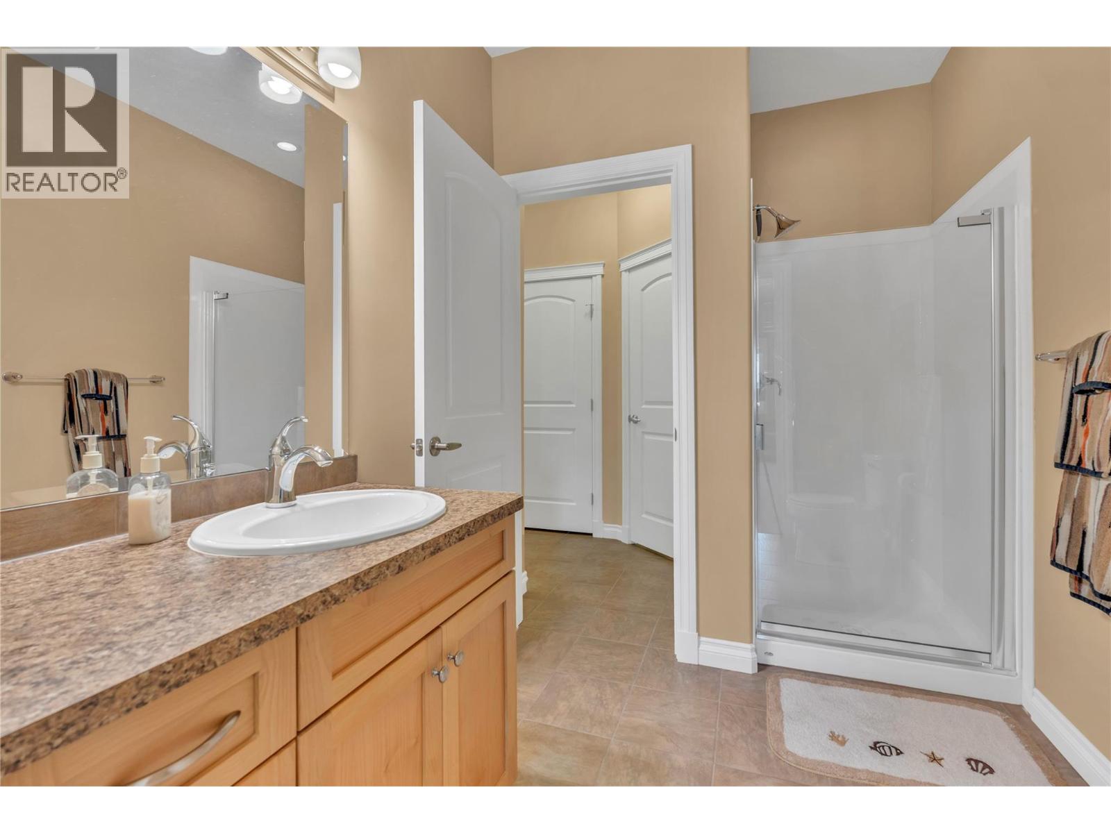#406 3313 Wilson Street - 19