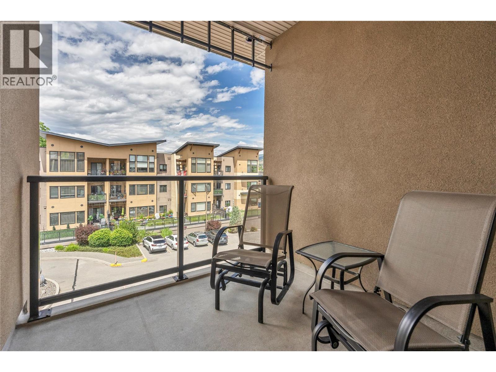 #406 3313 Wilson Street - 21