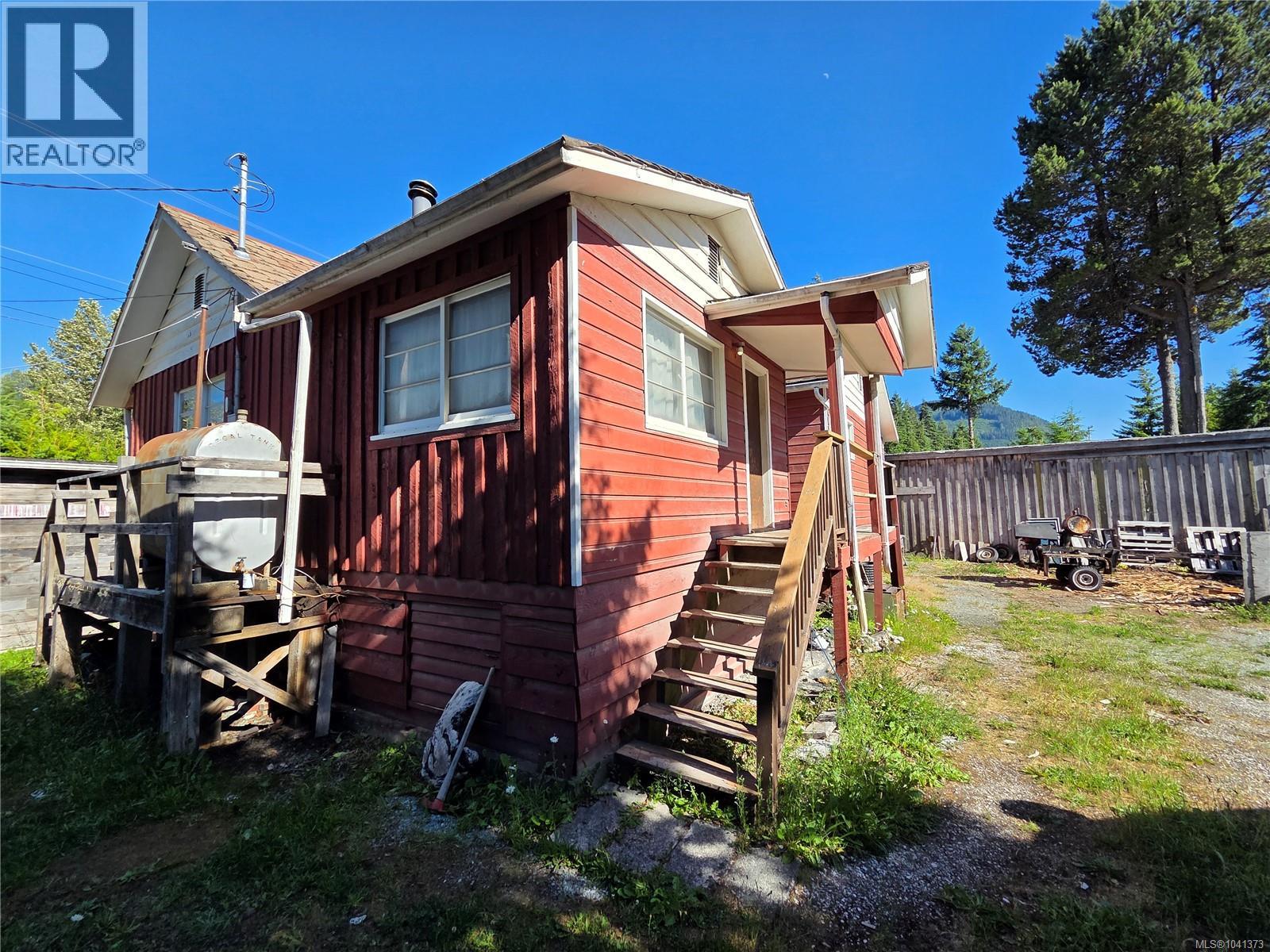 62 Kinman Ave - 4