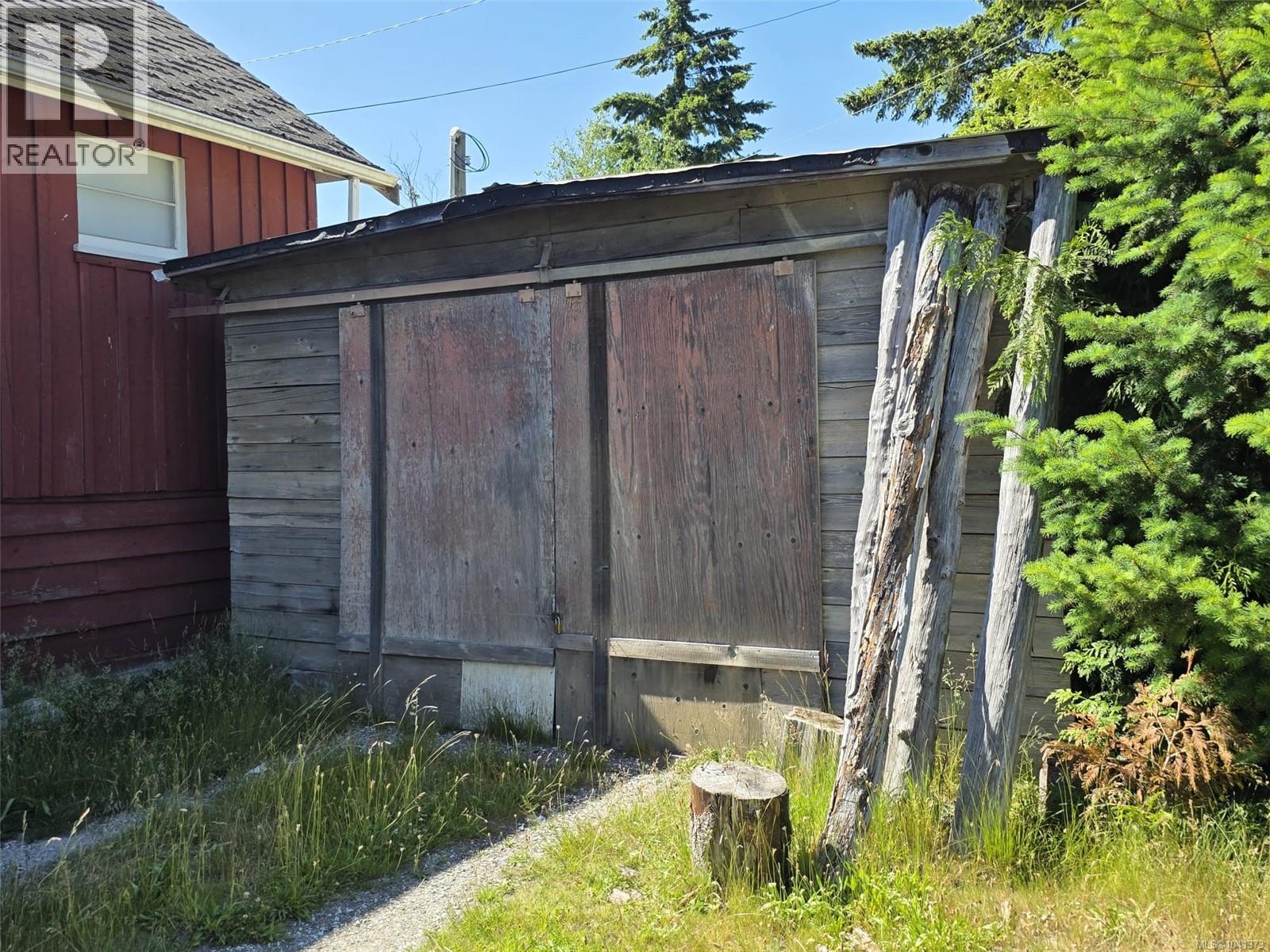 62 Kinman Ave - 7