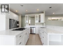 186 E Braemar Road, Vancouver, BC V7N1P9 Photo 19