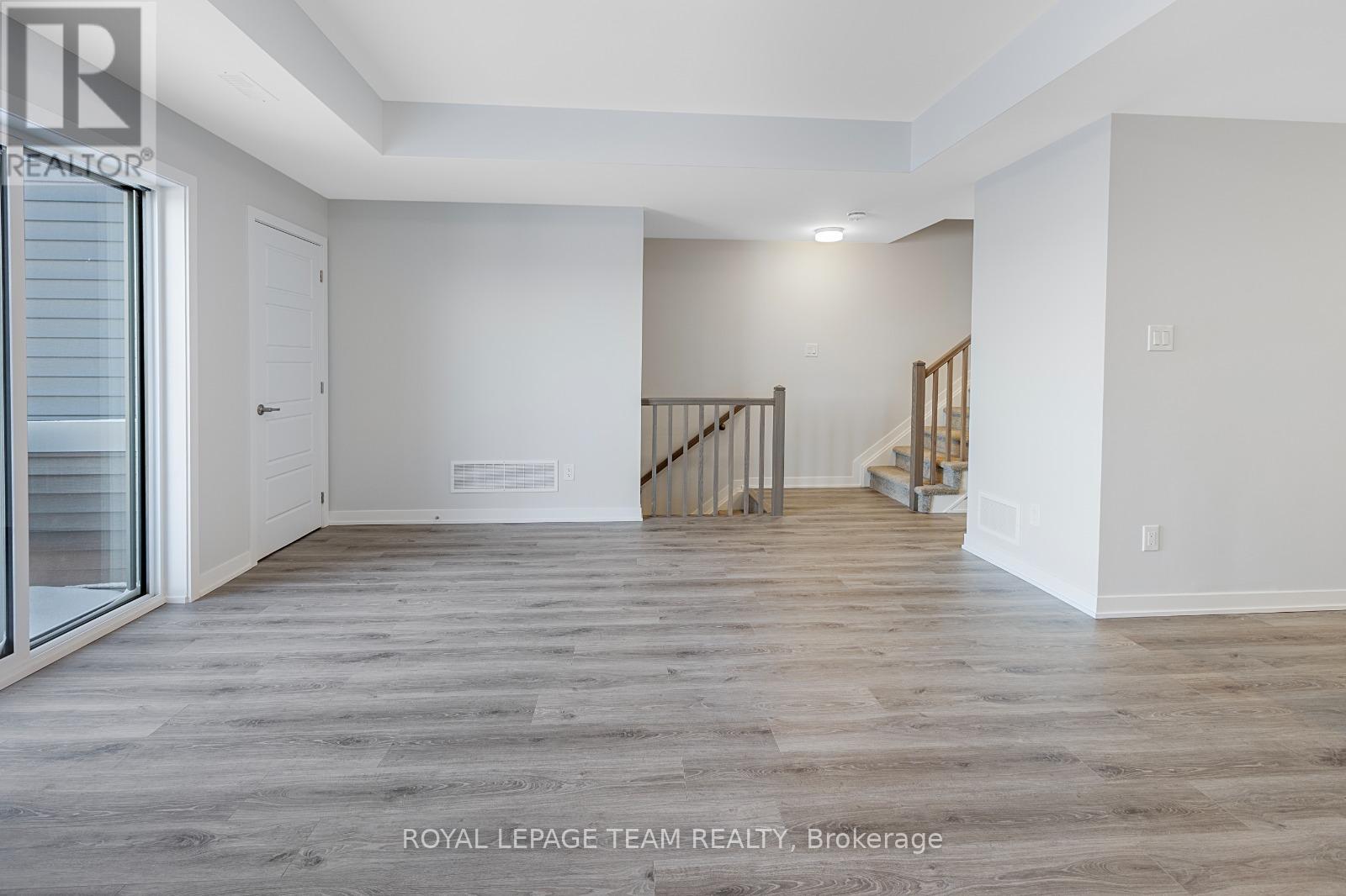 2 Bed, 3 Bath House for Rent in Ottawa – 320 PARNIAN PRIVATE, Ottawa – MLS# X13482004 - Image 6