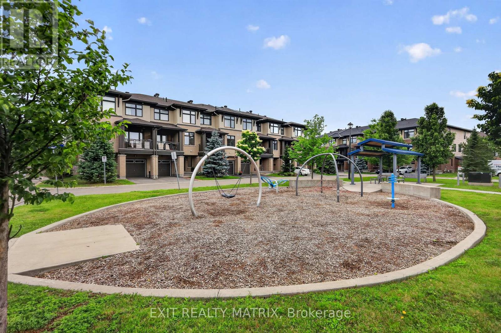 2 Bed, 4 Bath House for Sale in Ottawa – 204 BALTIC PRIVATE, Ottawa – MLS# X13482008 - Image 19