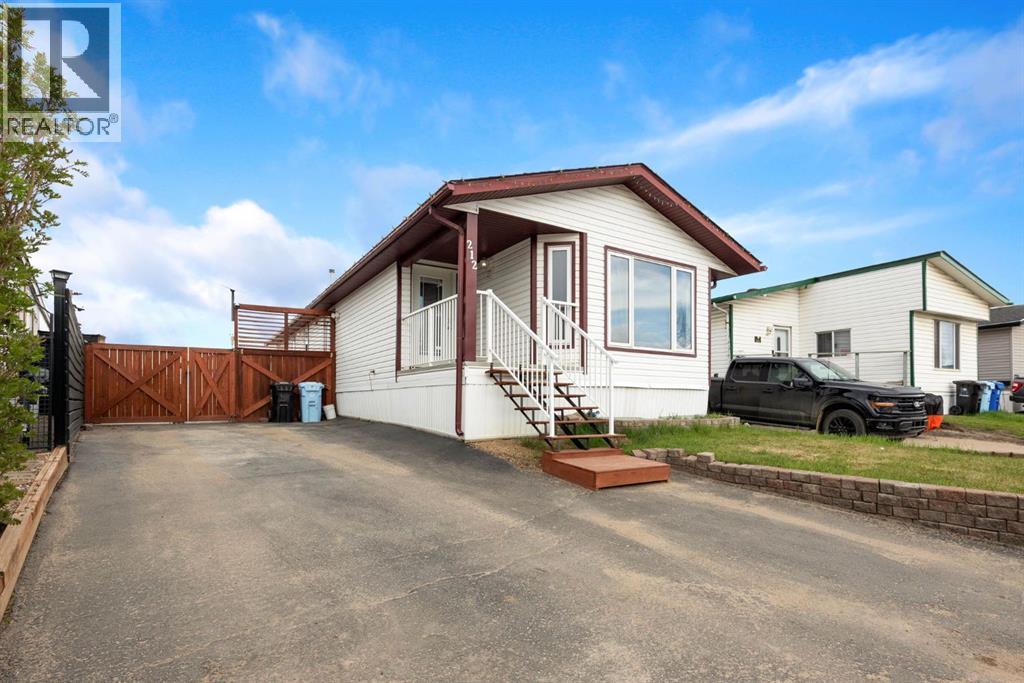 212 Gregoire Crescent - 1