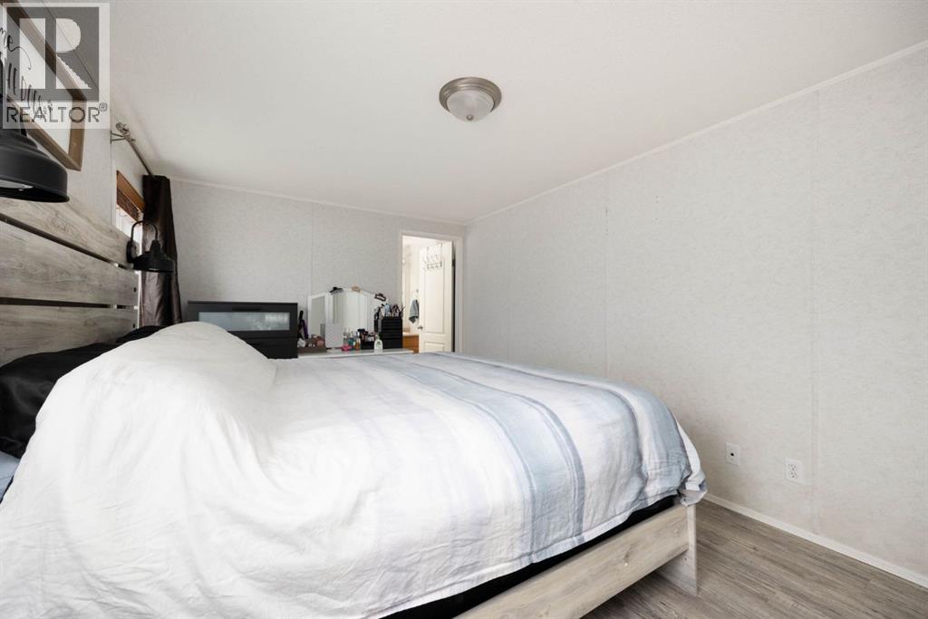 212 Gregoire Crescent - 14