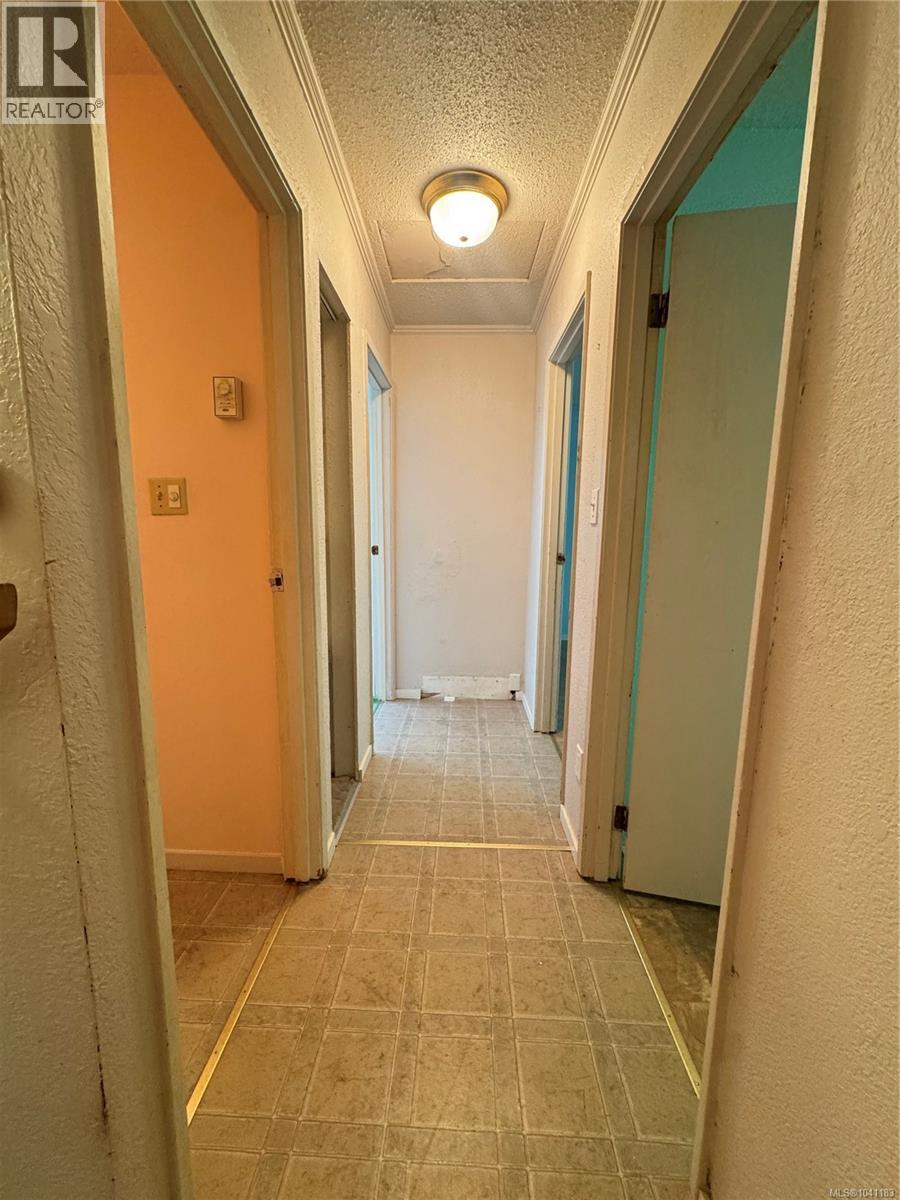#4 715 Malone Rd - 24
