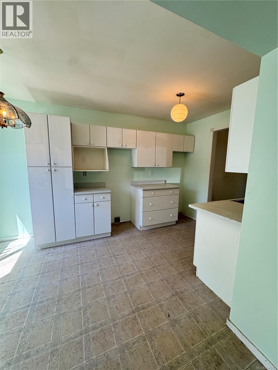 #4 715 Malone Rd - 5