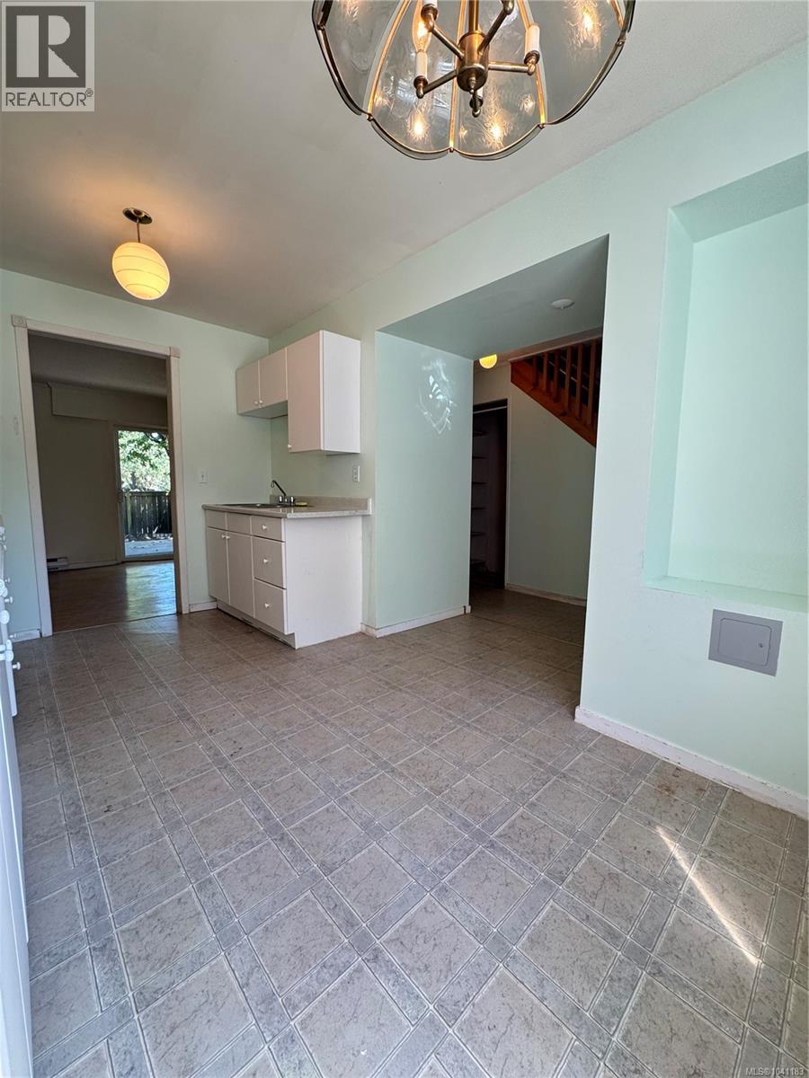 #4 715 Malone Rd - 6