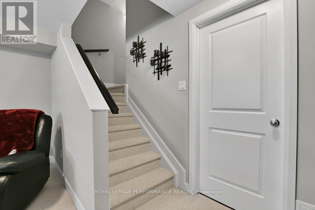 3 Bed, 3 Bath House for Rent in Ottawa – 279 MOUNTAIN SORREL WAY, Ottawa – MLS# X13482044 - Image 27